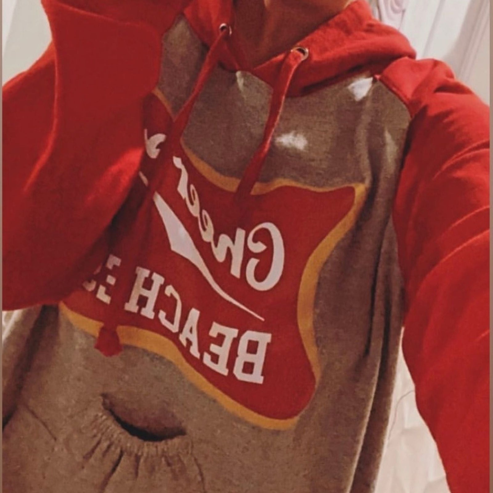 Cheers Beaches® Beer Pocket Hoodie – Beach Bonfire Sweatshirt - Cheers Beaches