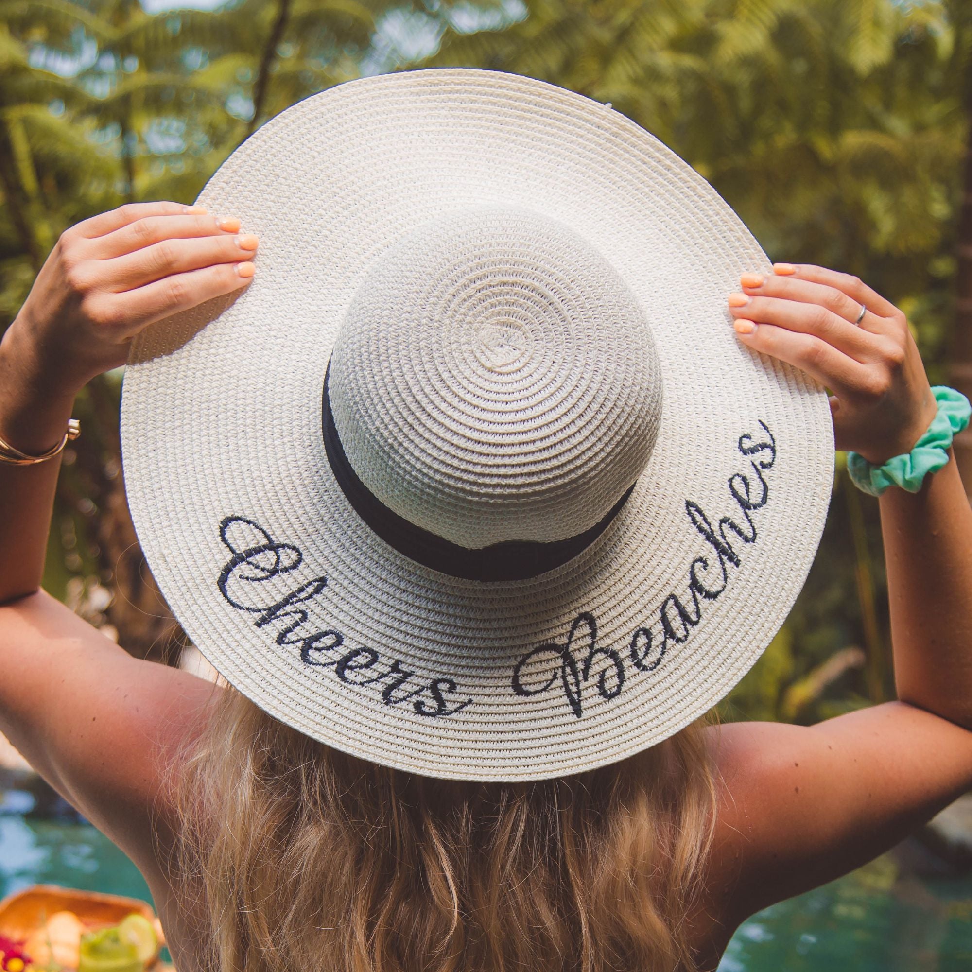 Cheers Beaches Floppy Sun Hat: Cream